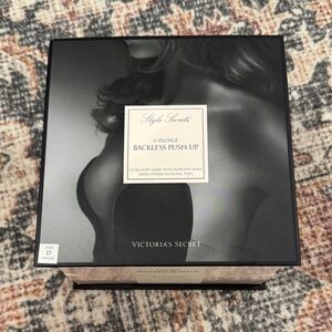 NWOT Victoria’s Secret Style Secrets U-Plunge Backless Push-Up, Size D, Nude